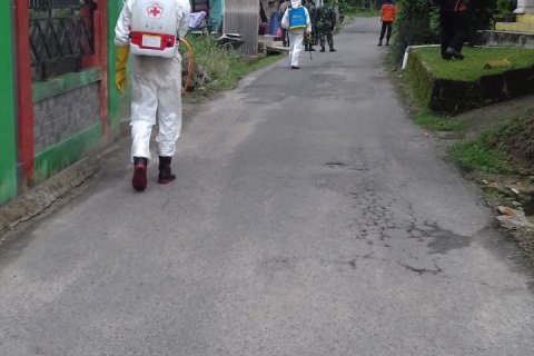 Dibantu Relawan, Gugus Tugas : Penyemprotan Sudah 80 Persen