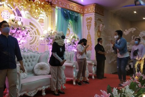 GTPPC-19 Babel Sosialisasi Serta Simulasikan Protokol Kesehatan di Hajatan Resepsi Pernikahan