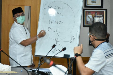 Sosialisasikan New Normal, Gubernur Erzaldi Libatkan Pihak Airlines