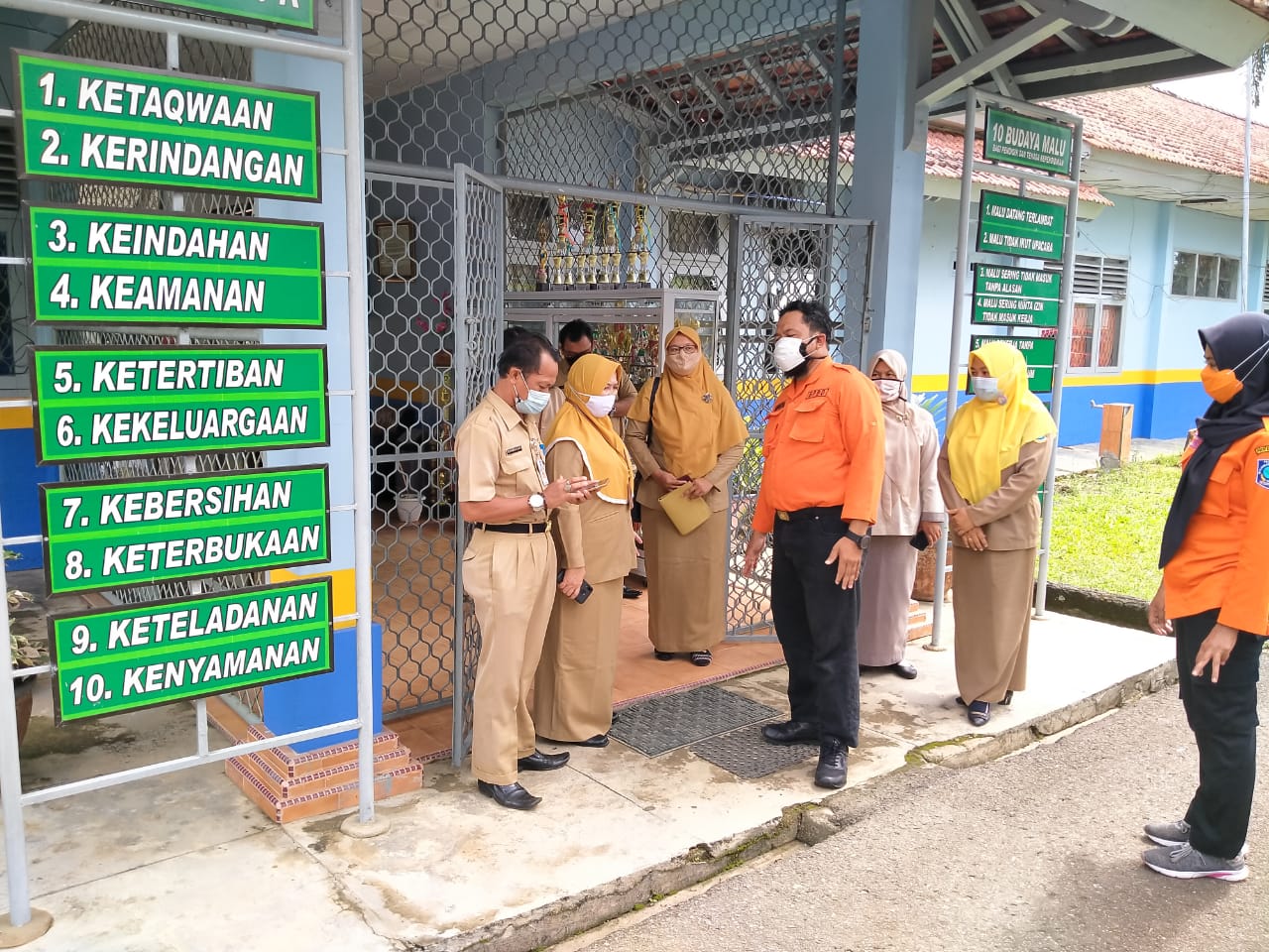 SMAN 4 PANGKALPINANG UNDANG TIM REAKSI CEPAT ( TRC) BPBD PROVINSI KEPULAUAN BANGKA BELITUNG